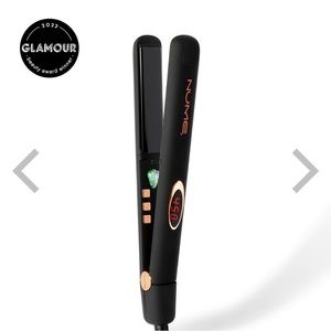 Nume Megastar 1 in flat iron